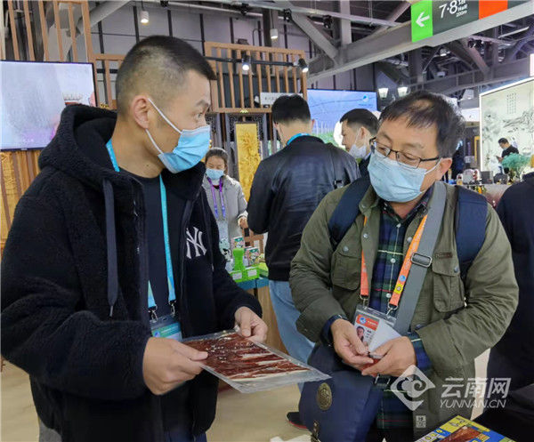 上海进博会|当上海进博会相遇记者节