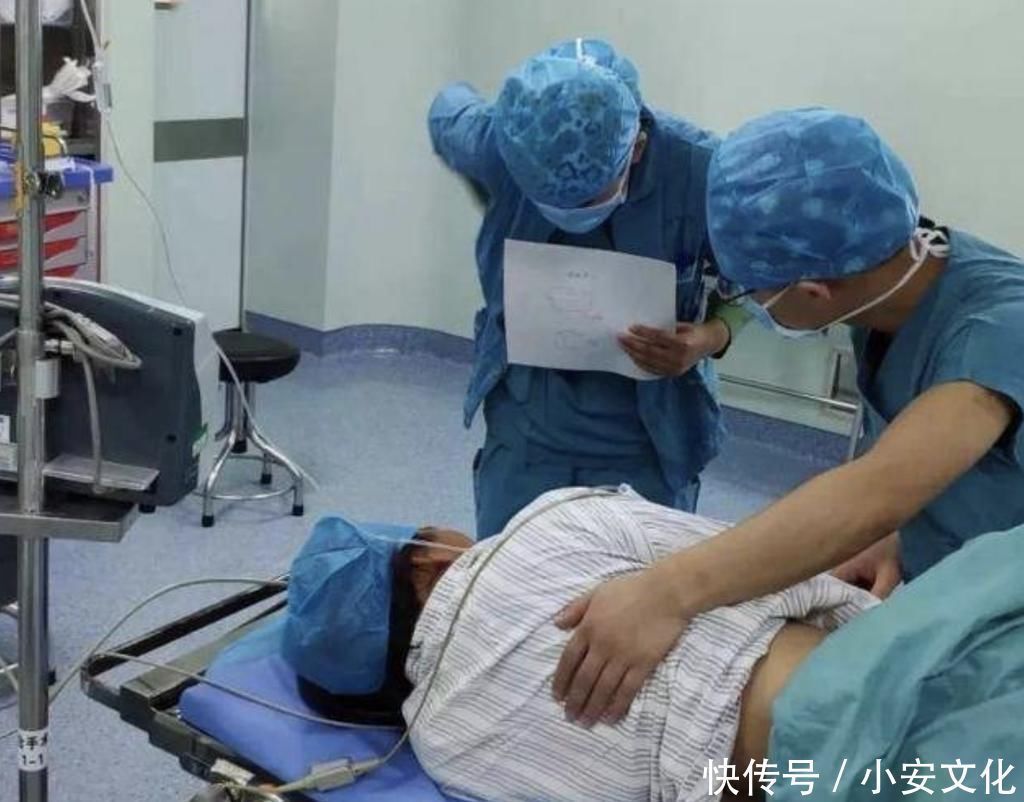 医护人员|孕妈进入产房,通常会经历3件“尴尬事”,第三件事让孕妈脸红