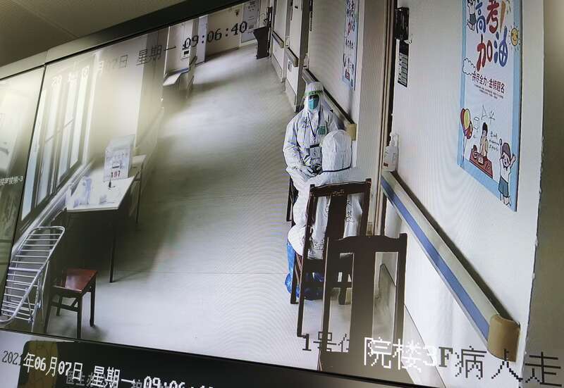 高考|隔离病房里的特殊高考，广州2名新冠肺炎确诊考生顺利开考