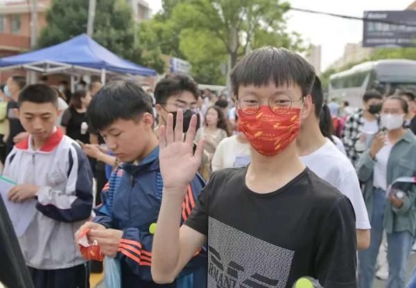 德州|加油，莘莘学子！直击高考首日，德州3.4万余考生考场逐梦