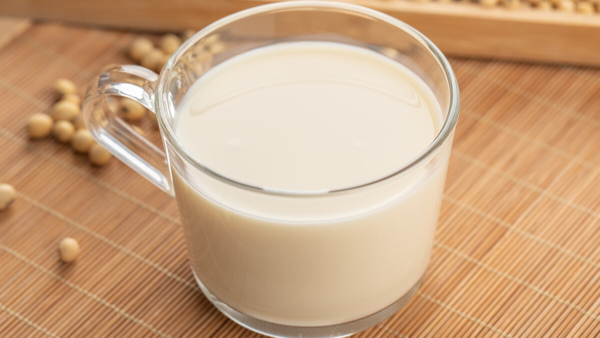 打豆浆时,不要只会泡水,多加2步,豆浆更香醇,无残渣无豆腥