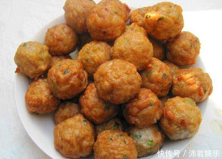 炸丸子时,万万不可直接炸,做对3步,丸子圆润,好吃又入味