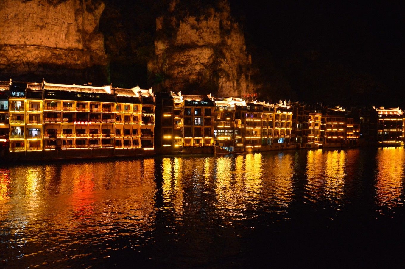 【带父母自驾5日】多彩贵州，醉美黔东南-镇远、西江、荔波自驾游