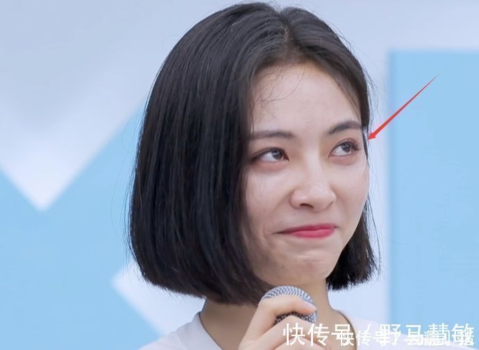 ell许佳琪数次被Ella打断,谁注意她下意识举动难怪她排名第9