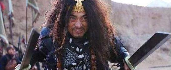 武松#水浒中锋利度第一的兵刃是哪个?斩将全是两段,杨志的刀只排第三