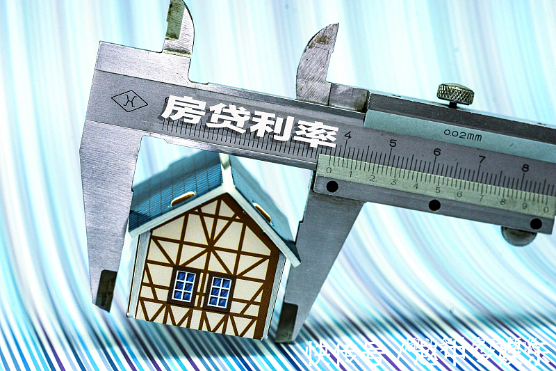 买房|买房时贷款100万,30年有多少利息,银行经理很多人都在白送钱