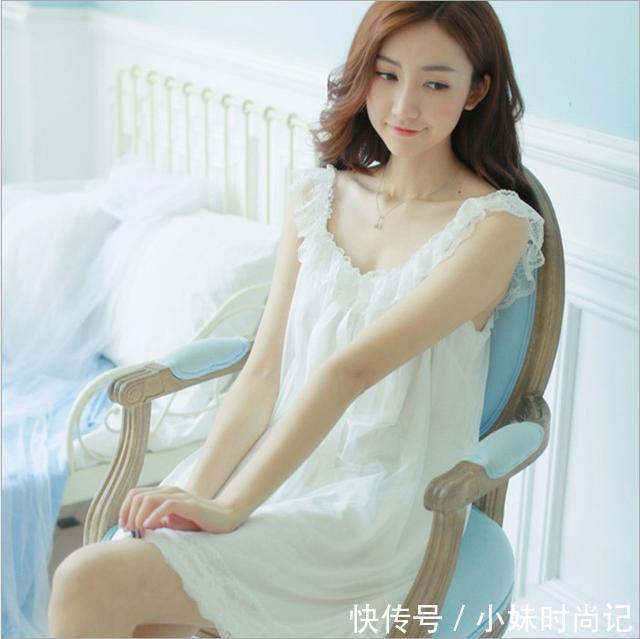 柔媚 做个妖娆性感的女子,吊带睡裙,展现柔媚的风姿