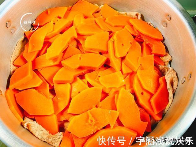 油温|做南瓜饼时,只加糯米粉是大忌!大厨:牢记3点,南瓜饼更香更软
