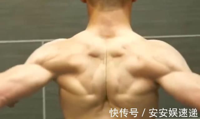 体脂率|18岁肌肉少年，13岁开始健身，肌肉呈现出拉丝状态