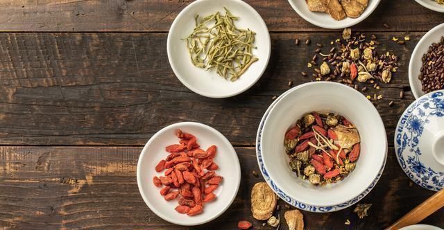 睡眠质量|枸杞泡水方法不对,喝再多也没用,这才是正确方法,早知道早受益