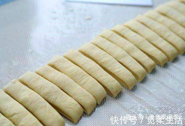 白矾|炸油条时,很多人都忽视了这一步,难怪炸出来的油条不蓬松焦脆