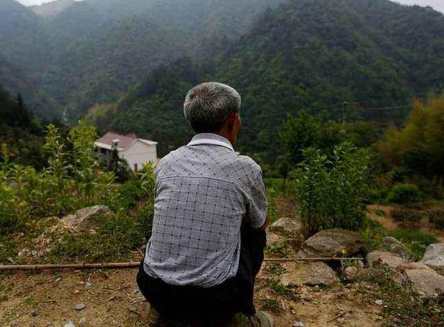 俗语“十个光棍九个倔”,老祖宗的智慧,给我们怎么样的警醒呢