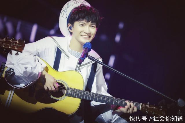 淘汰|冠军导师还是灭梦导师曾经被淘汰的歌手,如今实力逆袭打脸那英