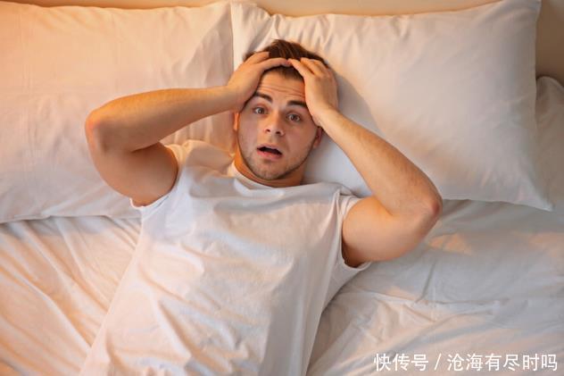  尽量|影响人睡眠的4个因素，劝你尽量远离，做的越多，失眠离你越近