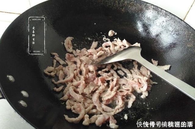 老人|蔬菜中的补钙冠军,钙是鸡肉的7倍,营养易吸收,老人孩子要常吃