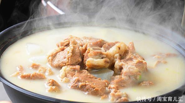 忌讳|它是炖羊肉最忌讳的辛香料，只要放了它，肉越炖越柴，汤越炖越黑