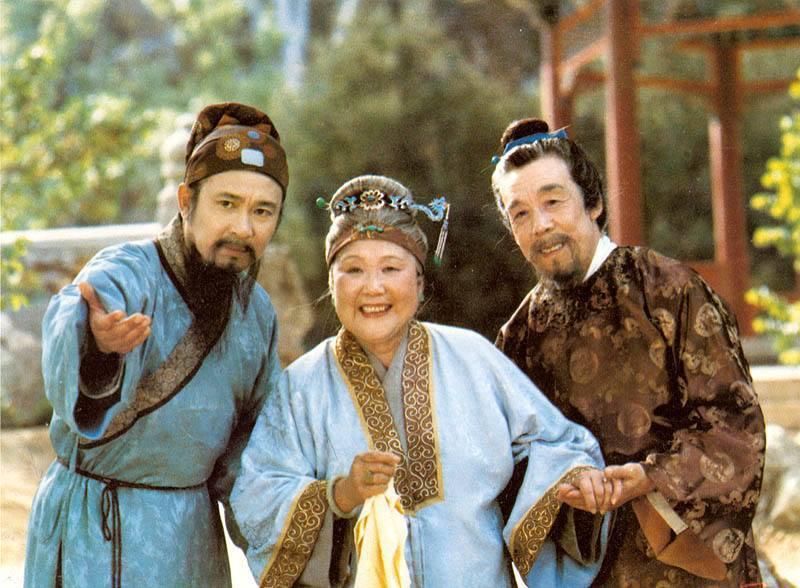  红楼梦|《红楼梦》中最有深意的对联，读起来很容易，但很多人都做不到