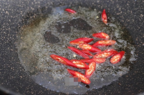 莲藕别再炖汤了,和这种食材一起炒,清香无比