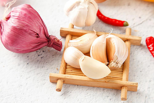 什么食物降甘油三酯快，荞麦预防动脉硬化