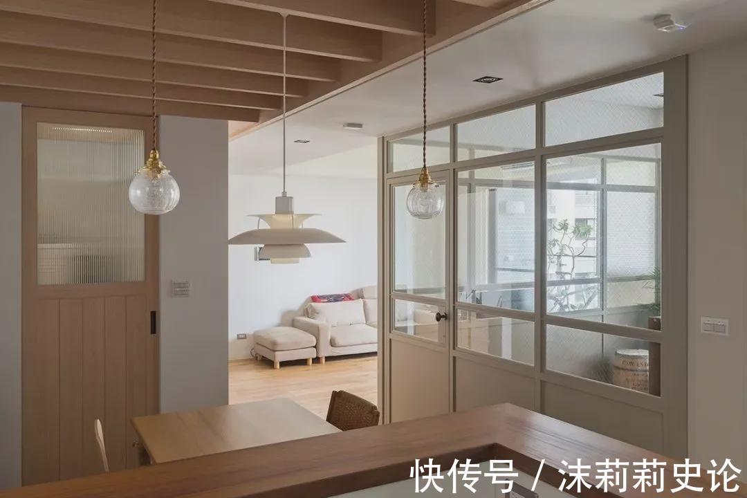 手办|102㎡小黑屋,开窗“借”光,变身日式咖啡馆般的家!温暖复古…