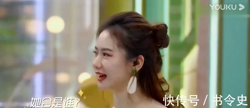 综艺节目滤镜有多强?当戚薇和王菊失去补光灯后,肤色对比太真实