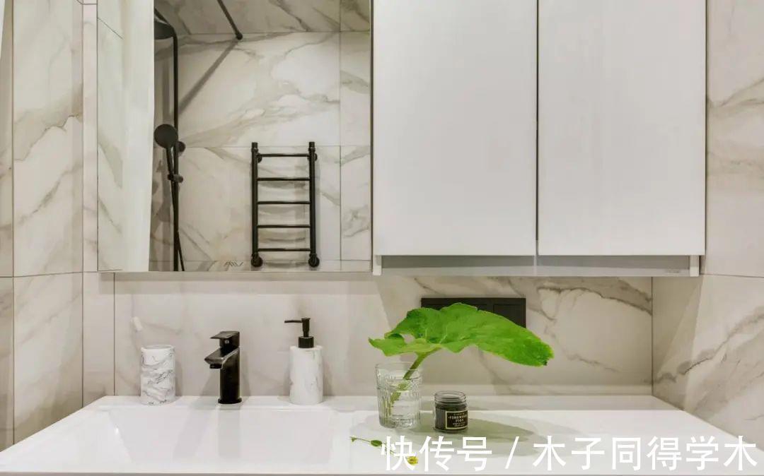 衣帽间|她省吃俭用6年全款买下38㎡小公寓，一室一厅，朋友说看着很眼红
