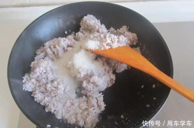 深秋芋头正当时,教你做蔓越莓芋泥杏仁球,颜值高口感好