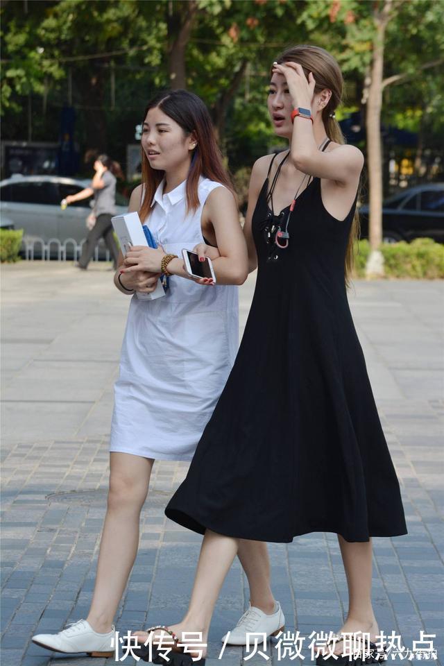 穿着长裙去逛街,是搭配平底鞋还是高跟鞋更好你有什么建议