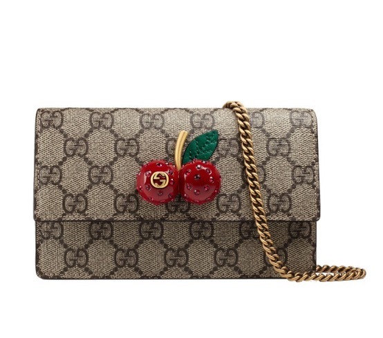 LV 大牌链条包,就服这款LV老花三合一,不仅好看更是气质十足