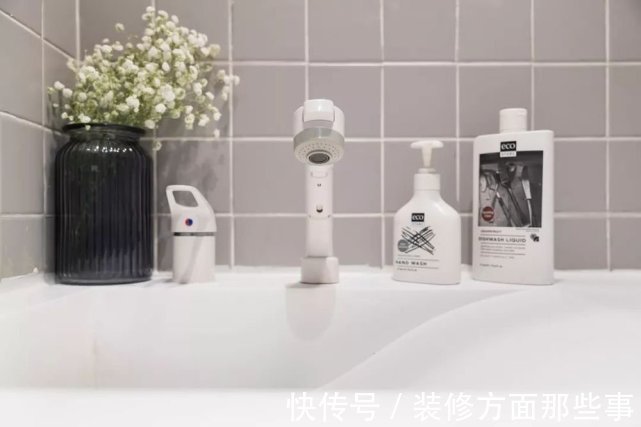 木色|89 ㎡北欧风装修，低调灰+白色+木色，温情满满！