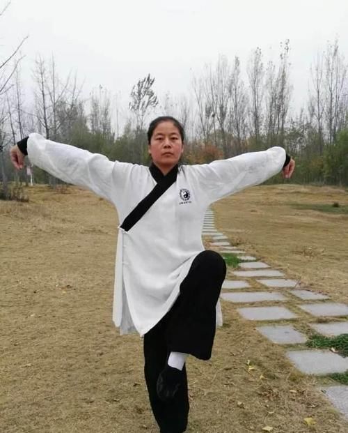  小心|睡觉前，要小心4个习惯，想要健康长寿，最好一个都不占！