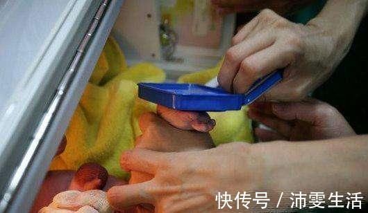 分娩|顺产分娩的真实记录婴儿出生时的瞬间,让人激动不已