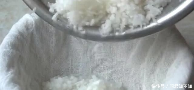 做法|白萝卜最好吃的做法,不水煮不油炸,鲜嫩又多汁,一口一个真过瘾