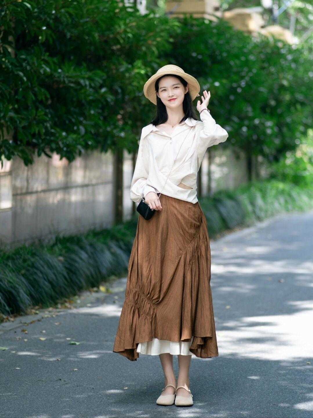 穿搭|换季怎么搭?试试“白衬衫+半身裙”,青春洋气又显高,太漂亮了