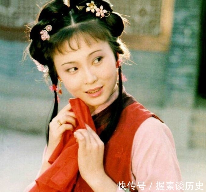 红楼梦:曹雪芹太偏爱一个姑娘,林黛玉没得到的,她全得到了