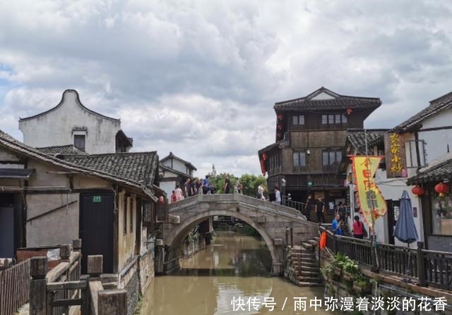 古镇|四川最完整的古镇，传统集市千年不变，被誉为“最后的川西坝子”