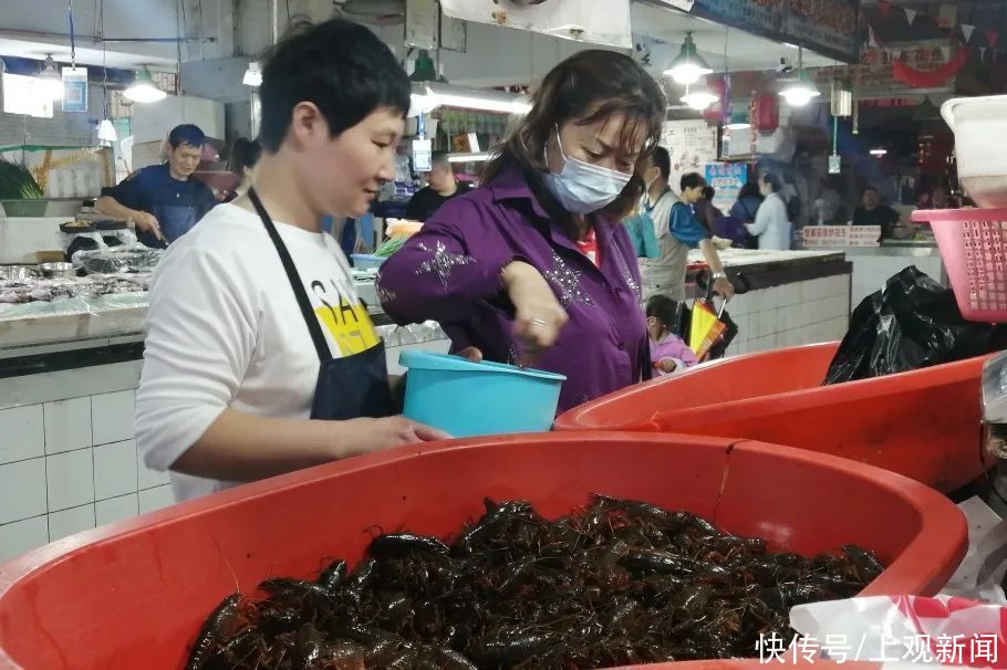 有福|吃货们有福了！“六月黄”抢鲜上市，小龙虾抢霸市场