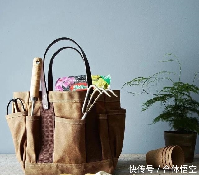 烂大街的包包别背了!2021春夏最流行的是这些