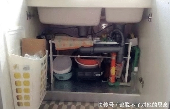 瓶瓶罐罐|等我买了房,厨房也要学她家这样设计,不到6㎡,收纳却很完美!!