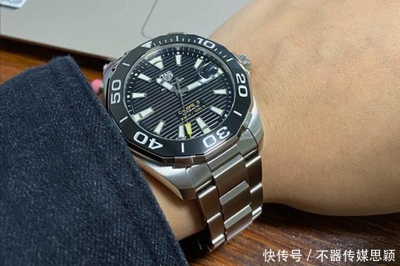 腕表|男士夏季选休闲表？全靠颜值来撑门面，泰格豪雅豪华休闲风