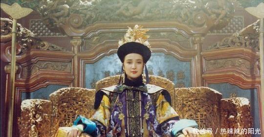 掌权|慈禧掌权47年，为长寿每天都会做一件事，宫女们伺候时心惊胆战