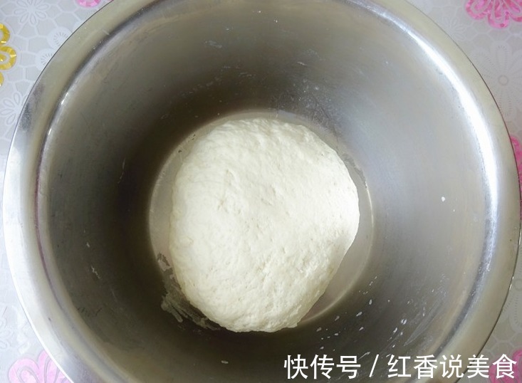 立秋后,一主食要常做,加入1杯牛奶1把豆,滋补润燥都爱吃