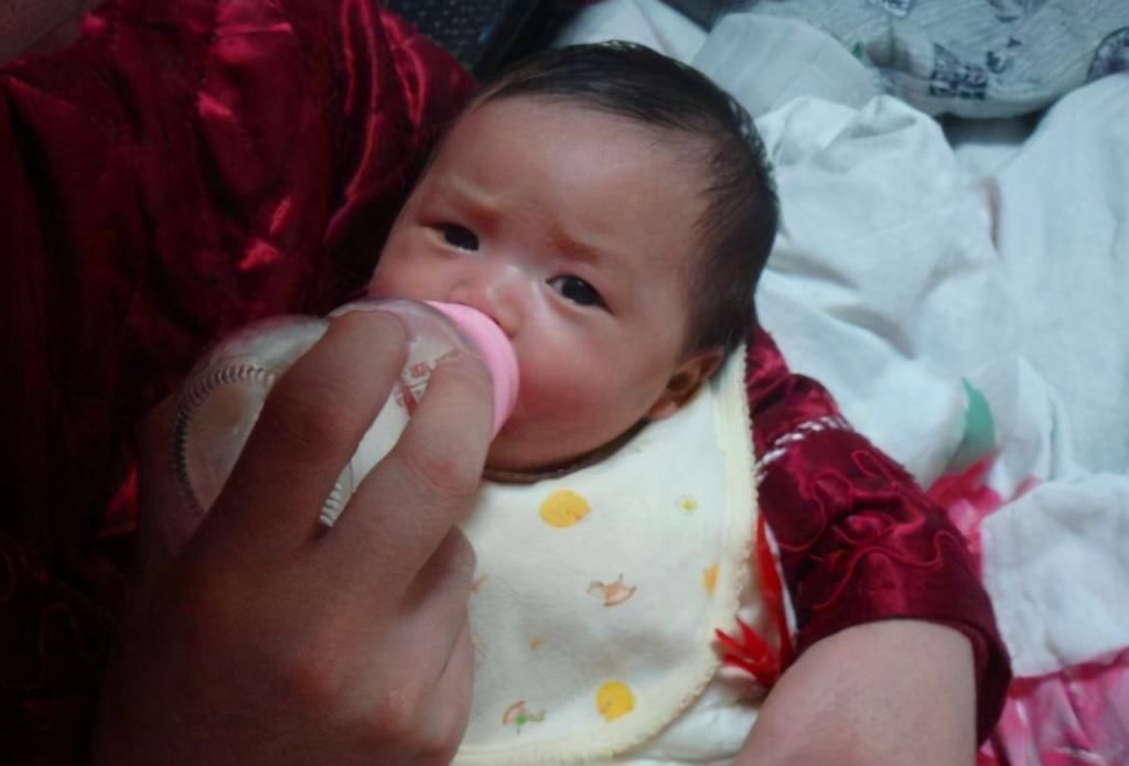 宝妈|“喂夜奶”让你苦不堪言?知道了这3种好处,宝妈又充满“斗志”