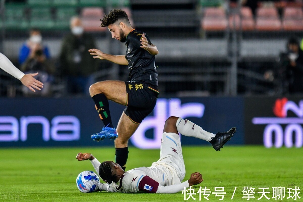 前场|2-1,意甲倒数第一大逆转,轰21脚+95分钟读秒绝杀,里贝里送助攻