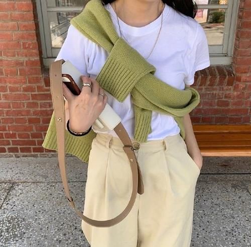 今年的小风，和毛衣针织衫更配！做一个温柔如水的女人