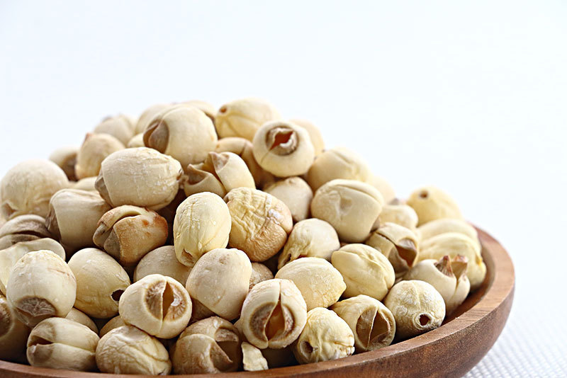 核桃|睡眠是最好的补药!睡不着的人,平时多吃三种食物,失眠不再困扰