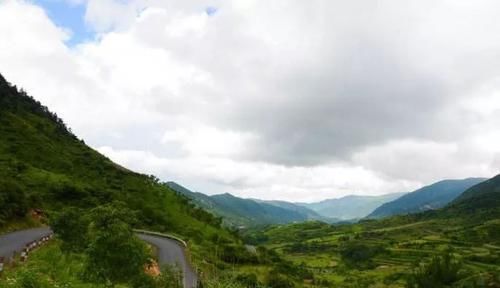 盘点被称为皖南天路的三大盘山公路，穿山越岭串起古徽州一半美景！