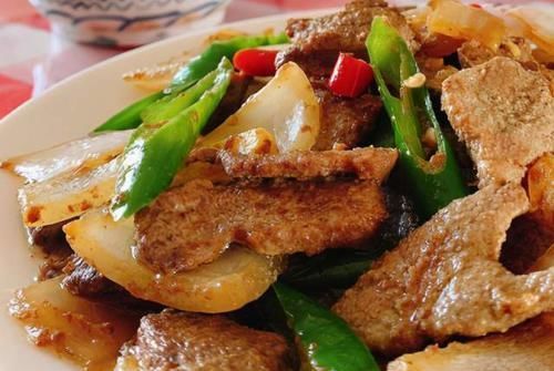 炒猪肝直接下锅炒?难怪又腥又老,多加1个步骤,猪肝又滑又嫩