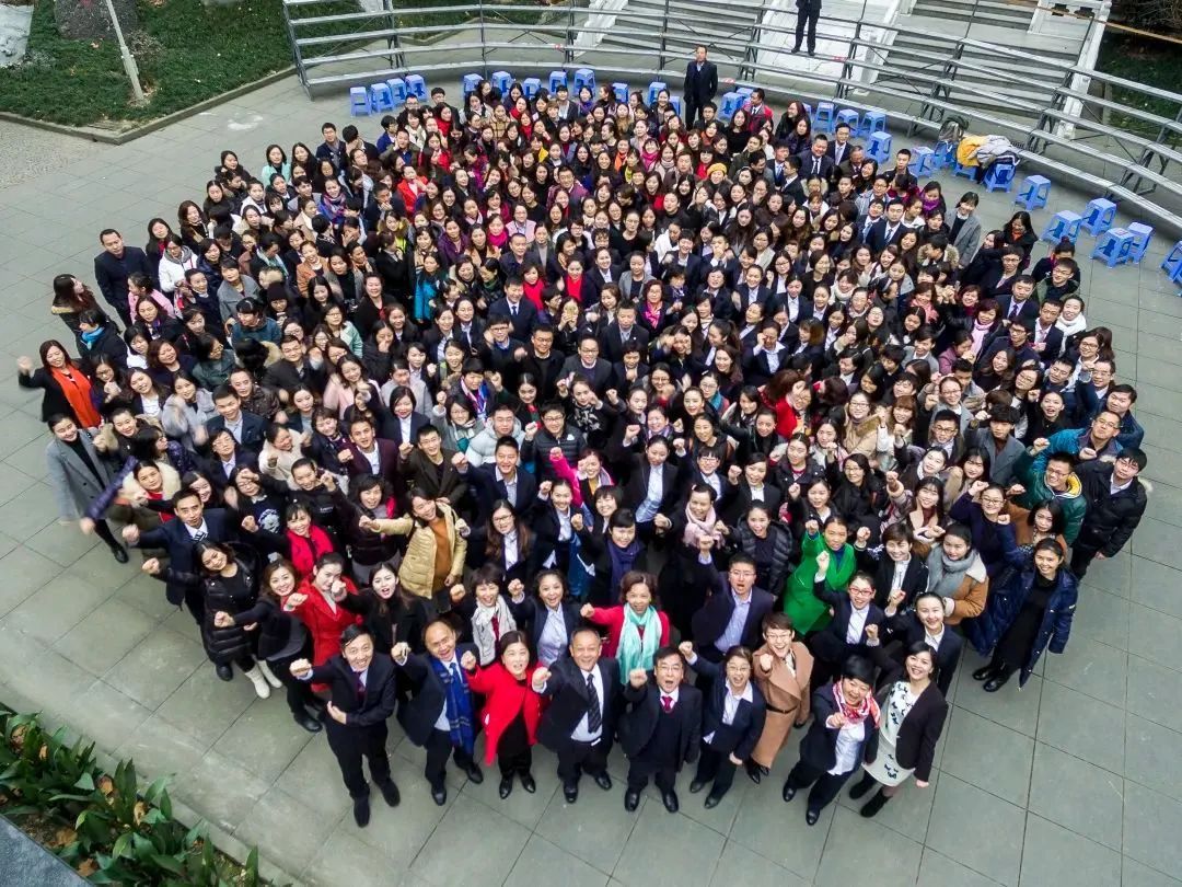 教师资|这位教授，捐了1亿元！