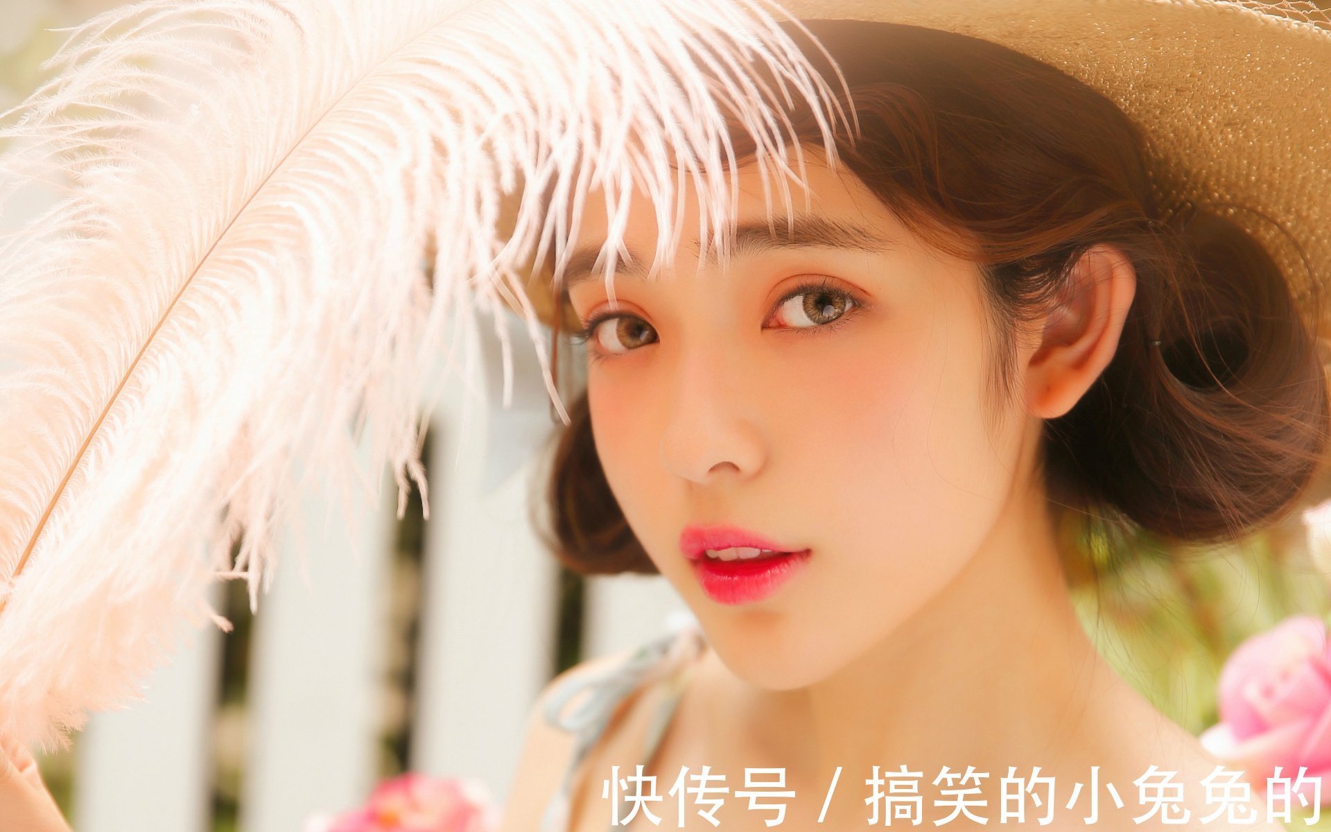 |搞笑GIF段子:暴力乞讨,就问你怕不怕